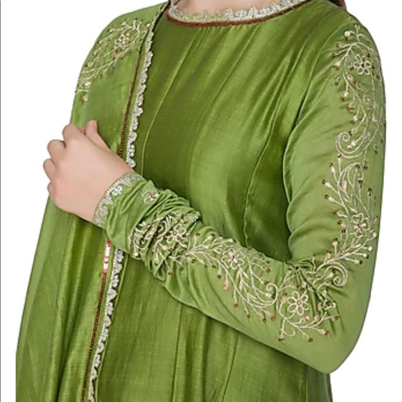 Brand New Custom Designer Suit in Olive green. - Picture 2 of 4